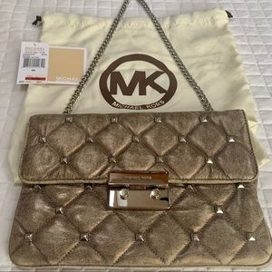Michael Kors Sloan leather & stud clutch w chain